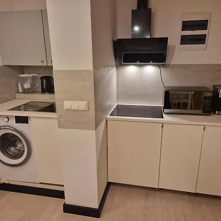Quiet Apartments&rooms דירה ורשה